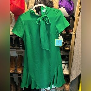 CeCe cute green dress. Size 8 NWT